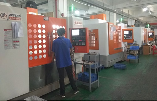 東莞小优视频app为爱而生增壓缸生產設備（CNC數控機床）